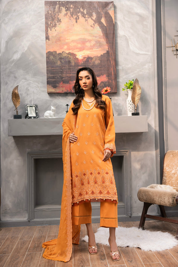 SANAM SAEED Pre-Fall | D08