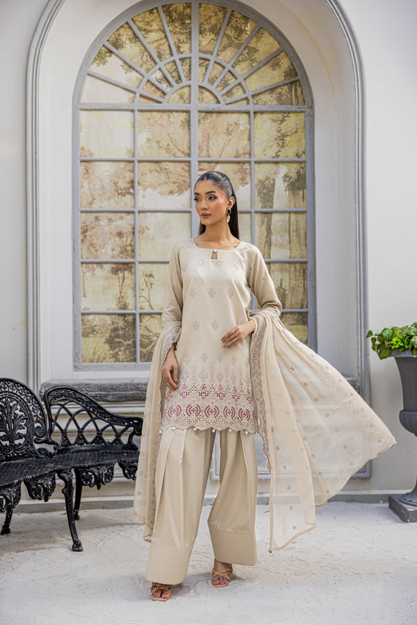 SANAM SAEED Pre-Fall | D02